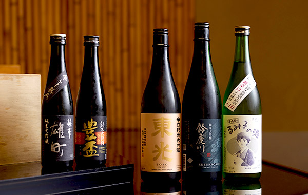 日本酒ボトル